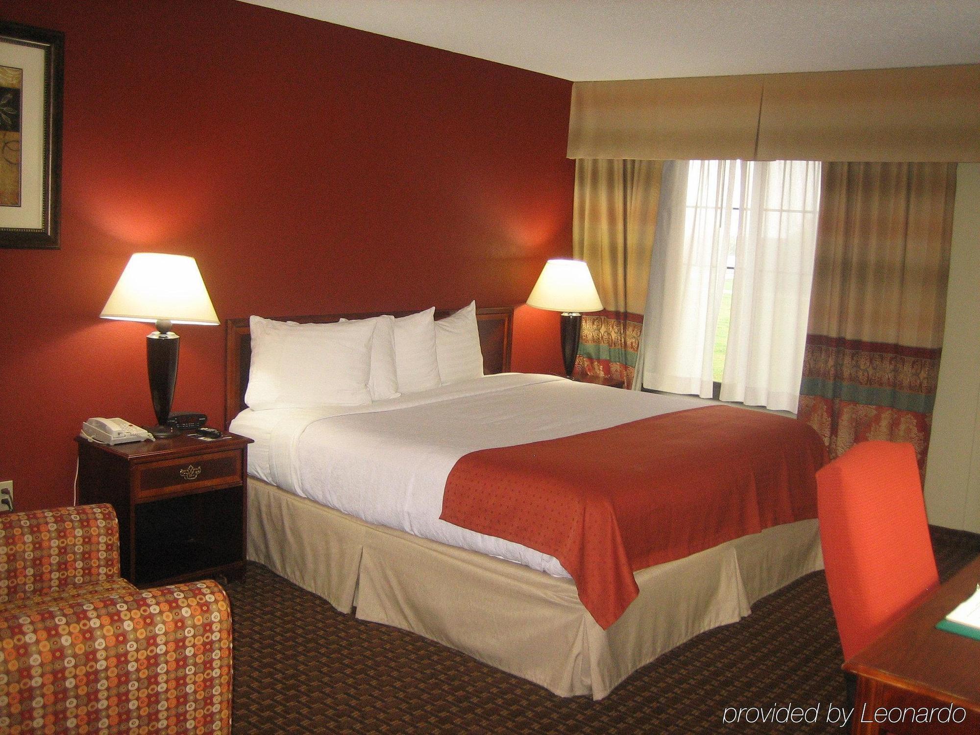 Holiday Inn Hotel & Suites Owatonna Bilik gambar